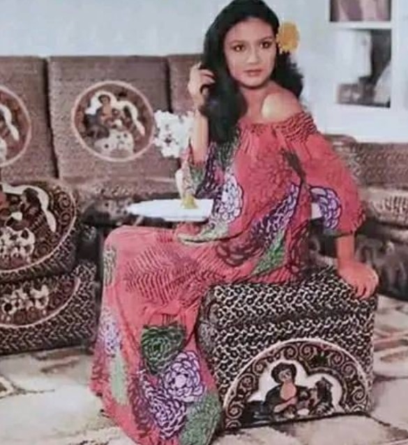 Wanita cantik ini ternyata kakak eks istri rocker legend, eksis jadi pesinetron, 9 potret lawasnya