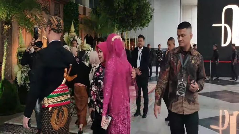 Gagal bersanding dengan Maia di Ngunduh mantu Al, ini 7 potret kehadiran Ahmad Dhani dan Mulan Jameela