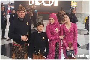 7 Detail makeup Shafeea Ahmad di acara ngunduh mantu Al-Alyssa, gaya soft glam bikin cantik menawan