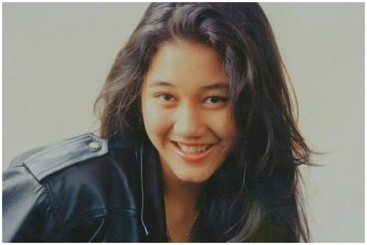 Wanita ini sempat dijuluki 'titisan Nike Ardilla', ini 11 potret nostalgianya di awal karier