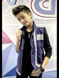 Dulu pernah jadi anggota boyband, intip 11 potret lawas Bryan Domani