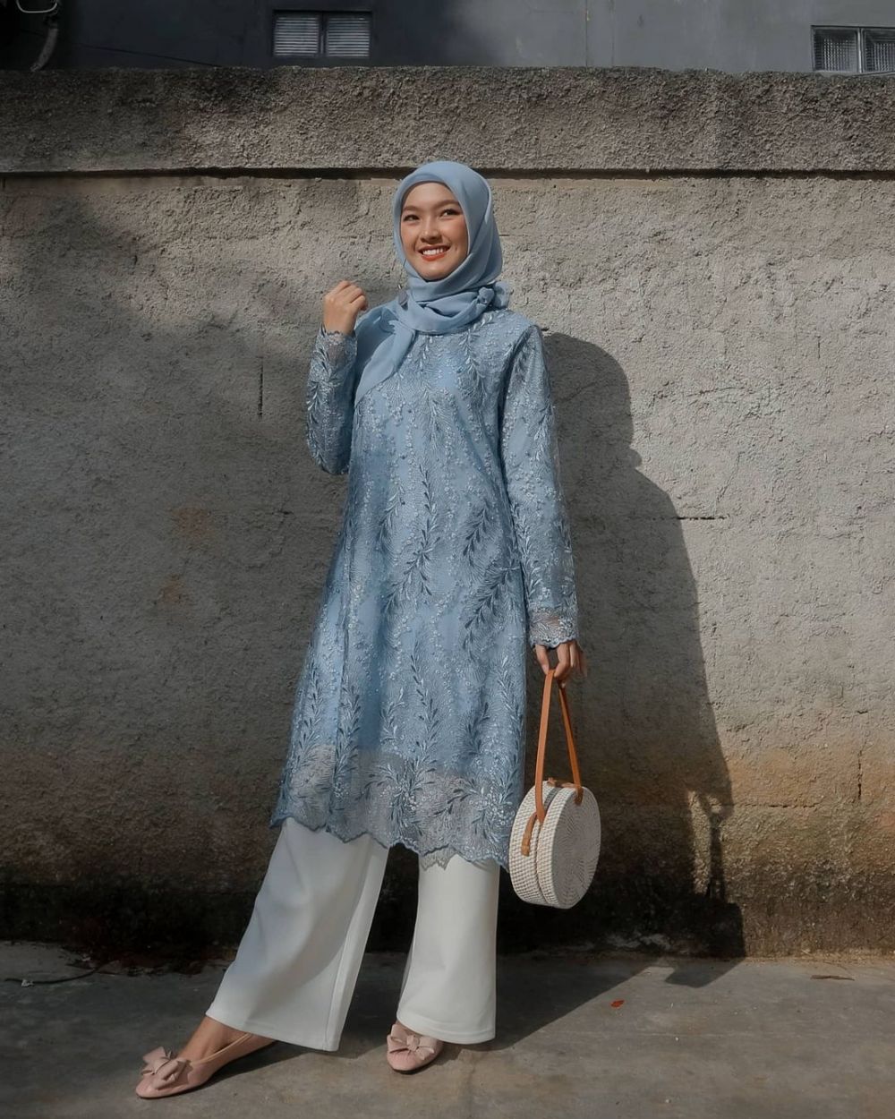 Istri Mas Pur Tukang Ojek Pengkolan kini sudah punya 1 anak, 11 potret terbarunya kian cantik menawan