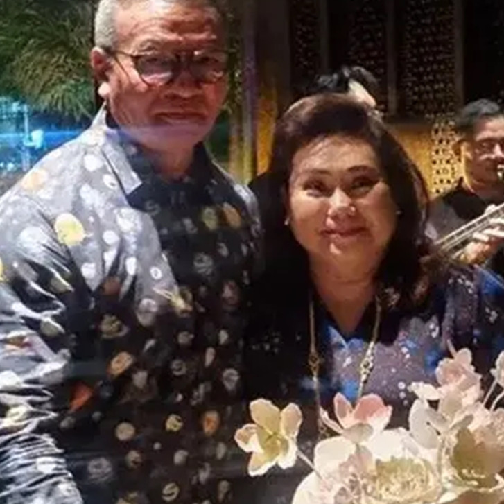 Kini menikah dengan Mayjen TNI, ini 8 potret mantan istri Irwan Mussry tetap menawan di usia 58 tahun