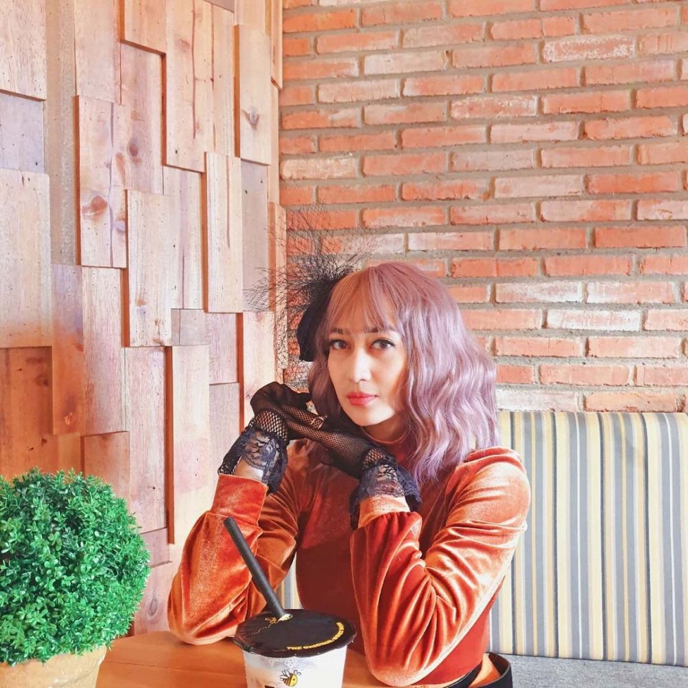 Pemain Jinny Oh Jinny pernah dipacari Indra Bruggman, 11 potret terbarunya menawan di usia 43 tahun