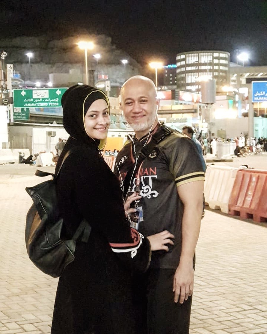 Mantan pacar Ojak Tukang Ojek Pengkolan kini jadi IRT, 11 potret terbarunya cantik mantap berhijab