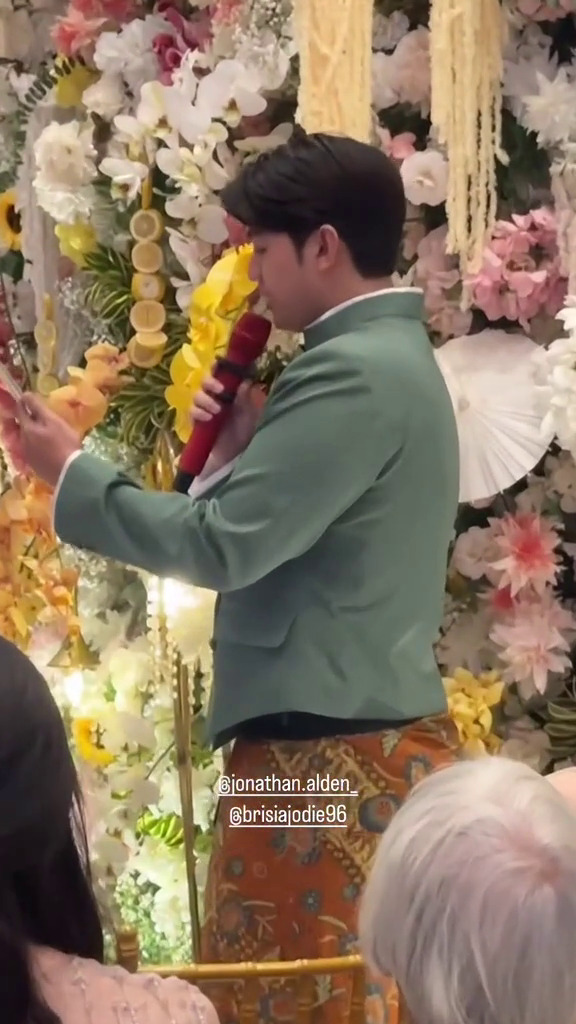 Sudah terima cincin dari Jonathan Alden di Swiss, ini 9 potret lamaran Brisia Jodie dan kekasih