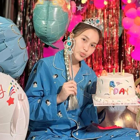 Dari jodoh hingga karier yang moncer, ini doa dan harapan Ayu Ting Ting di usia kepala tiga