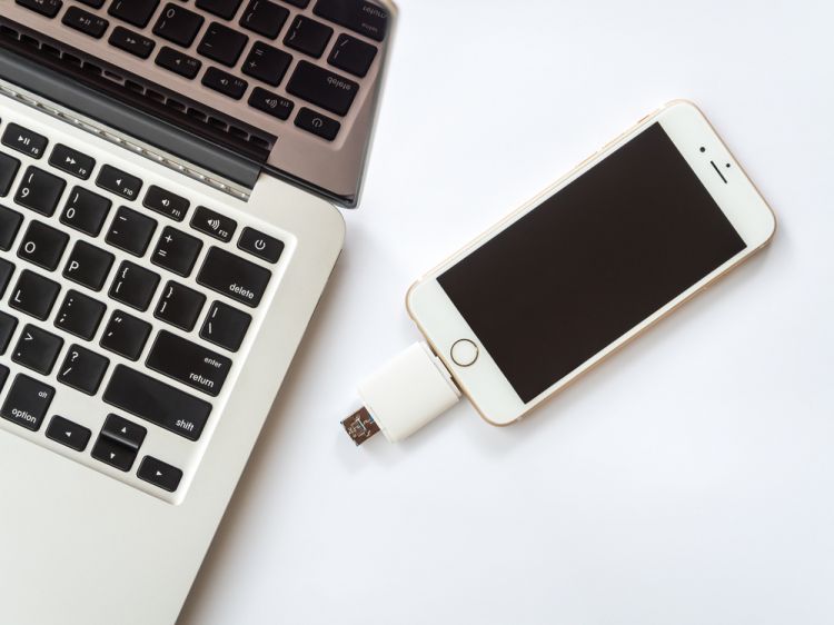 Cara ampuh pindahkan file puluhan GB dari laptop ke HP Android dengan kecepatan tinggi tanpa kabel USB