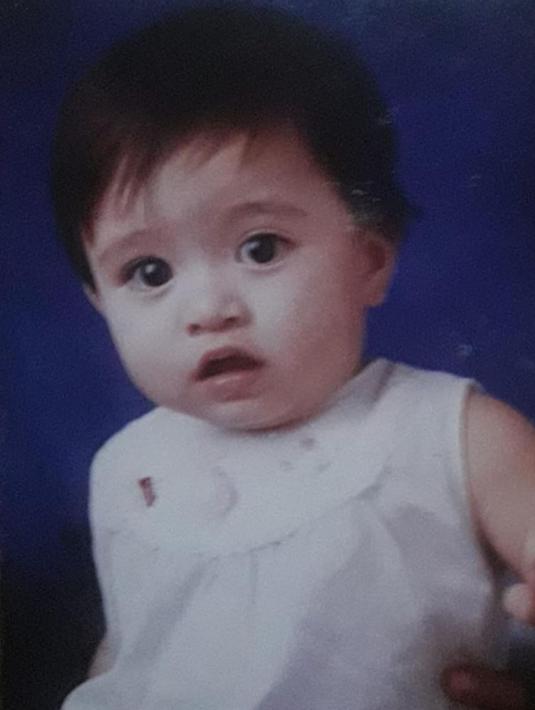 Parasnya bak fotokopian sang anak, intip 5 potret masa kecil Nathalie Holscher yang imut-imut