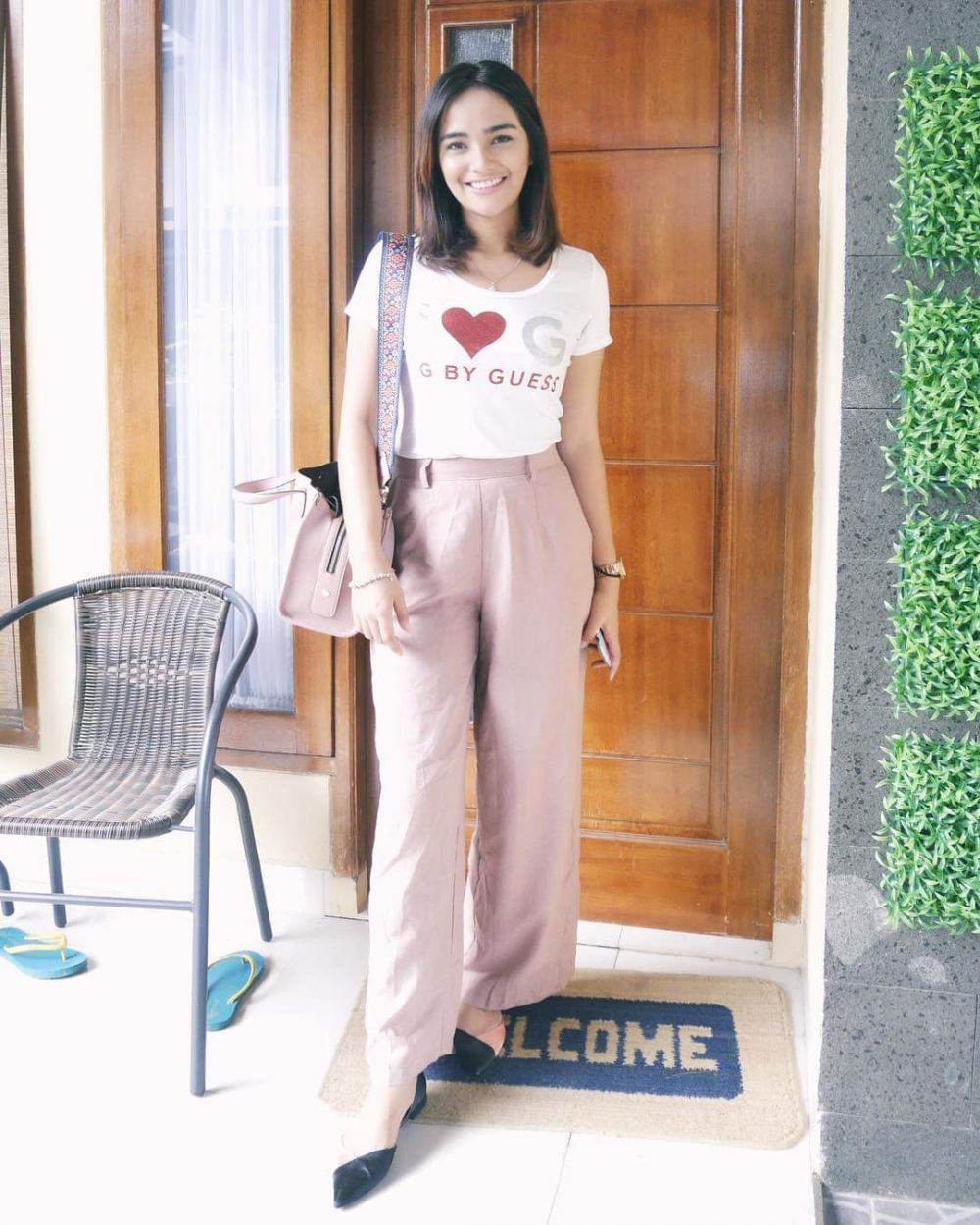 Ingat pemeran Munaroh yang naksir Ojak TOP? Ini 9 potret lawasnya yang cantik dengan gaya rambut bob