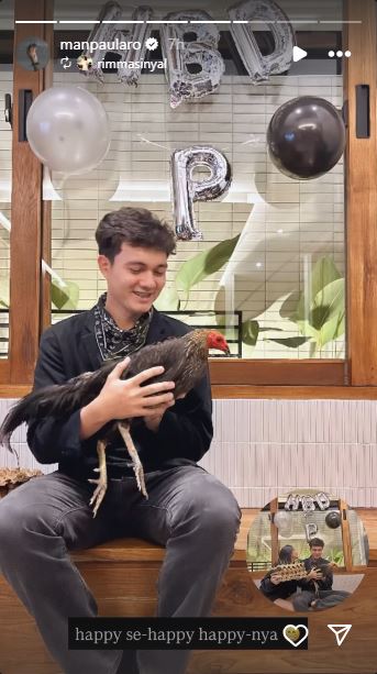 9 Potret Nyoman Paul diberi kejutan oleh Keisya Levronka saat ultah ke-24, hadiahnya nyeleneh pol