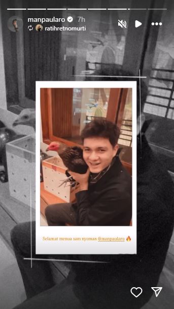 9 Potret Nyoman Paul diberi kejutan oleh Keisya Levronka saat ultah ke-24, hadiahnya nyeleneh pol