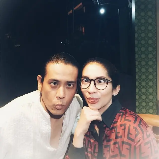 Bintang iklan pasta gigi bareng Lulu Tobing ini pernah jadi raja sinetron era 90-an, 9 transformasinya