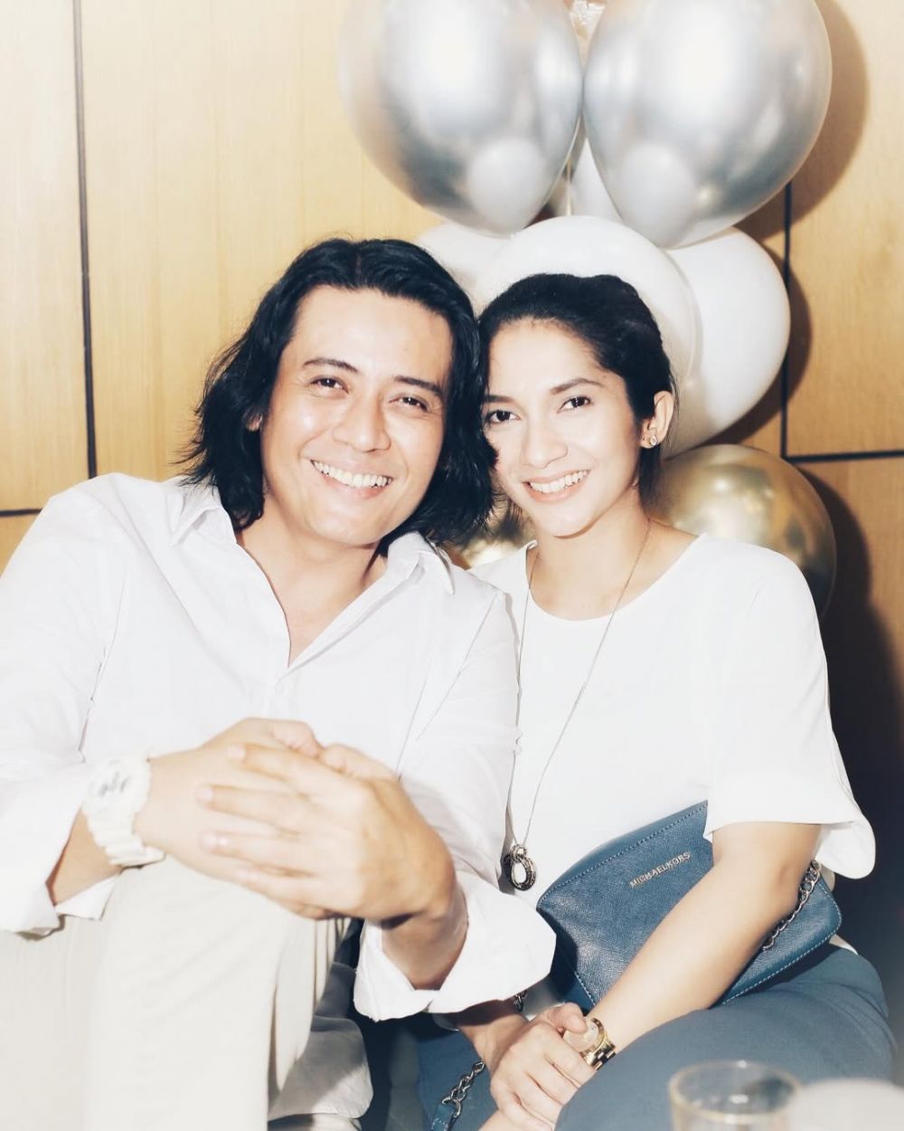 Bintang iklan pasta gigi bareng Lulu Tobing ini pernah jadi raja sinetron era 90-an, 9 transformasinya
