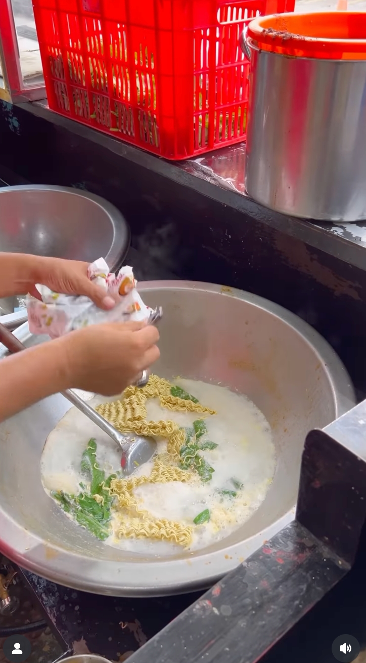 Cara bikin mi Bangladesh ala-ala warmindo Medan yang bikin bos pabrik mi Axton Salim semangat makan 