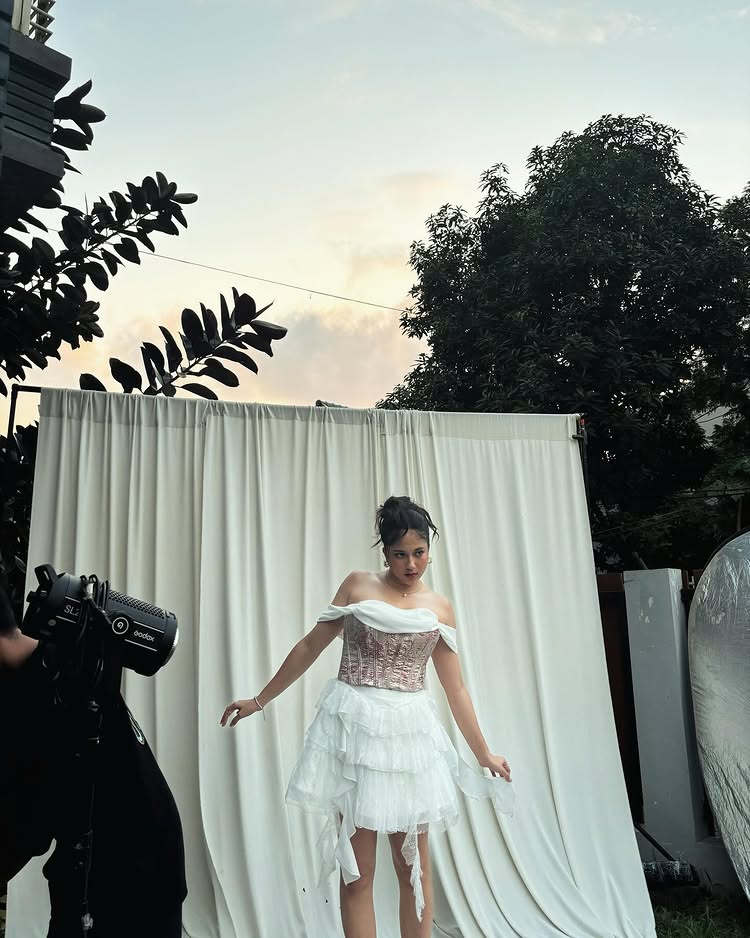 Ngaku hampir alami obesitas, 9 potret transformasi Sitha Marino yang berhasil diet jadi lebih langsing