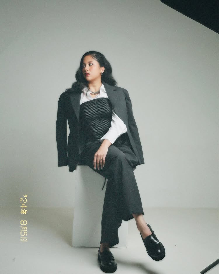 Ngaku hampir alami obesitas, 9 potret transformasi Sitha Marino yang berhasil diet jadi lebih langsing