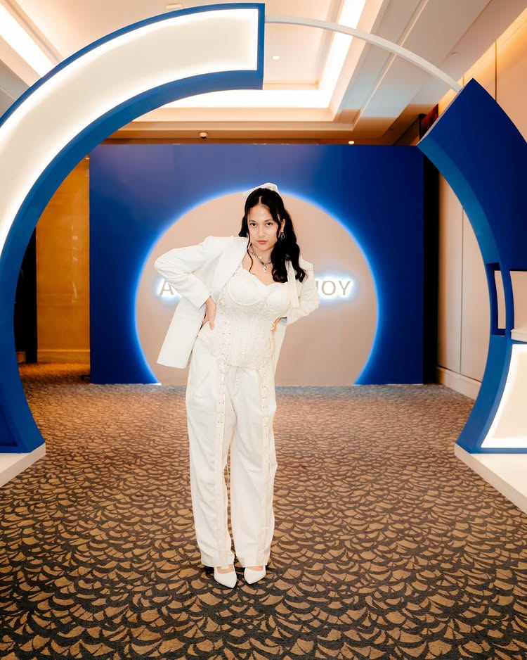 Ngaku hampir alami obesitas, 9 potret transformasi Sitha Marino yang berhasil diet jadi lebih langsing