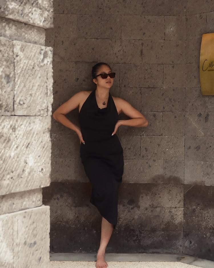 Ngaku hampir alami obesitas, 9 potret transformasi Sitha Marino yang berhasil diet jadi lebih langsing