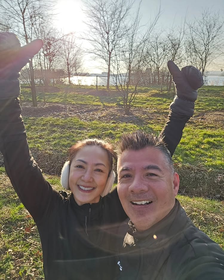 Model cewek bareng Atalarik Syah ini pernah jadi guru TK, kini dinikahi pria bule, 9 potret lawasnya