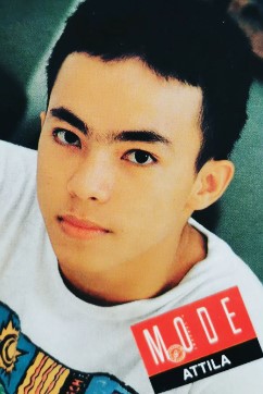 9 Potret lawas Attila Syach eks suami Wulan Guritno pas jadi cover boy, senyum tipisnya bak cowok cool