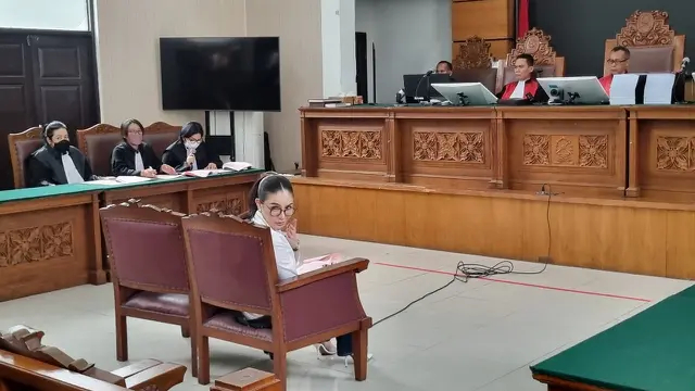 Nikita Mirzani keberatan didakwa memeras Reza Gladys, sampai bikin surat untuk Presiden Prabowo