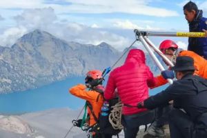 Instagram Prabowo diserbu netizen Brasil soal turis jatuh di Gunung Rinjani, ini respons Istana