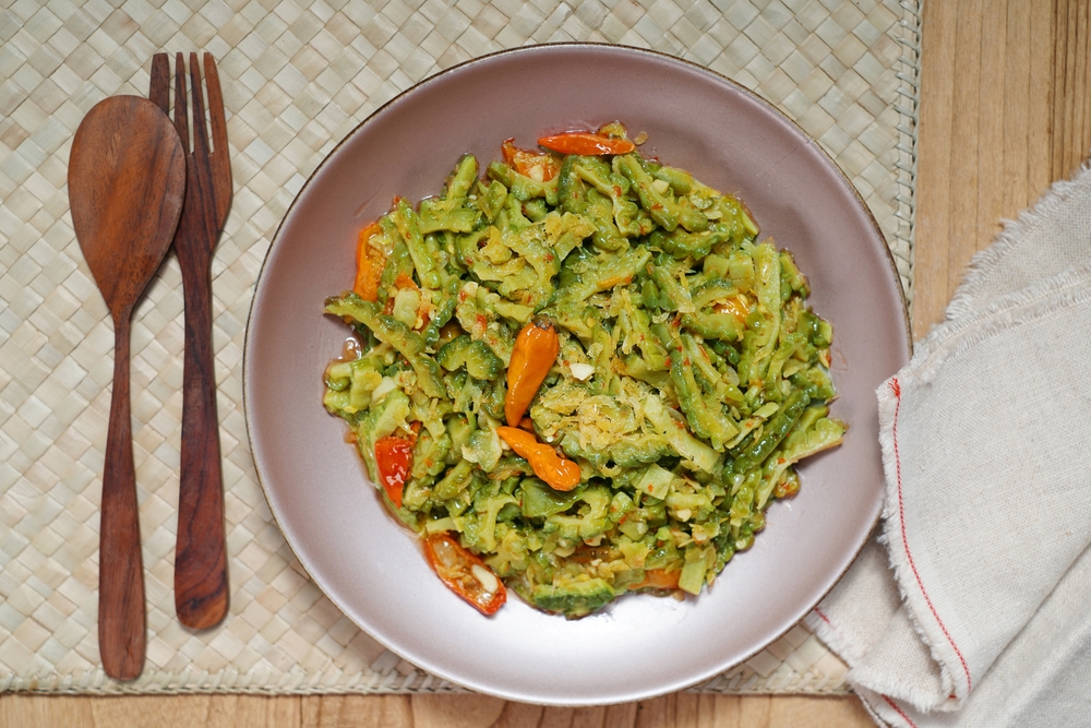 Cara simpel masak pare agar rasa pahit hilang dan warna tetap cerah