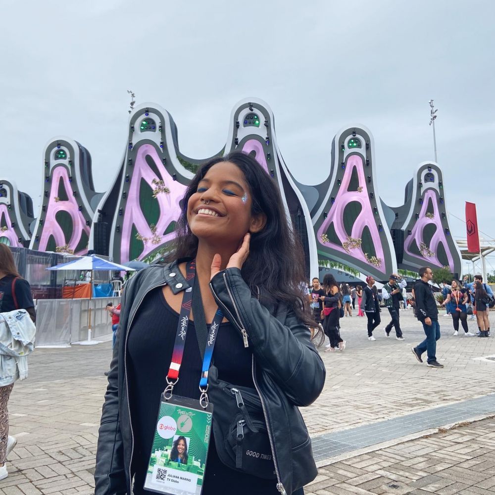 10 Potret Juliana Marins turis Brasil yang jatuh di Gunung Rinjani, hobi olahraga dan traveling