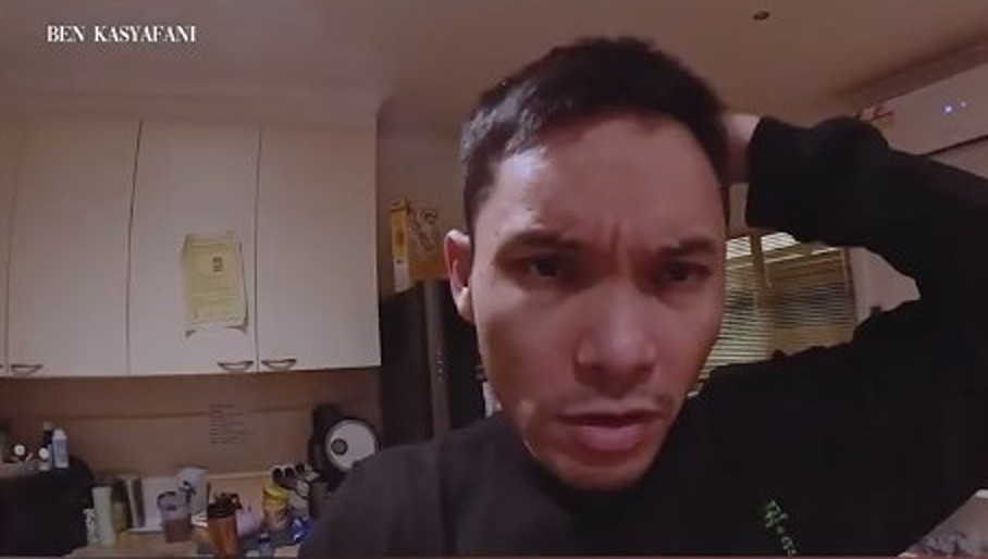 Suka masakin anak, intip 6 cara Ben Kasyafani menata dapur mungil simpel tapi nyaman