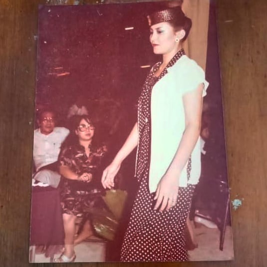 Model catwalk ini masih eksis jadi aktris di usia 77 tahun, intip 9 potret lawasnya