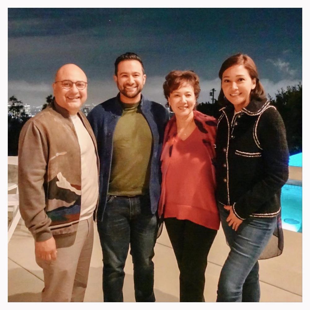 Remaja di sampul majalah ini kakak ipar Maia Estianty, intip 7 potret lawasnya jadi model era 70-an