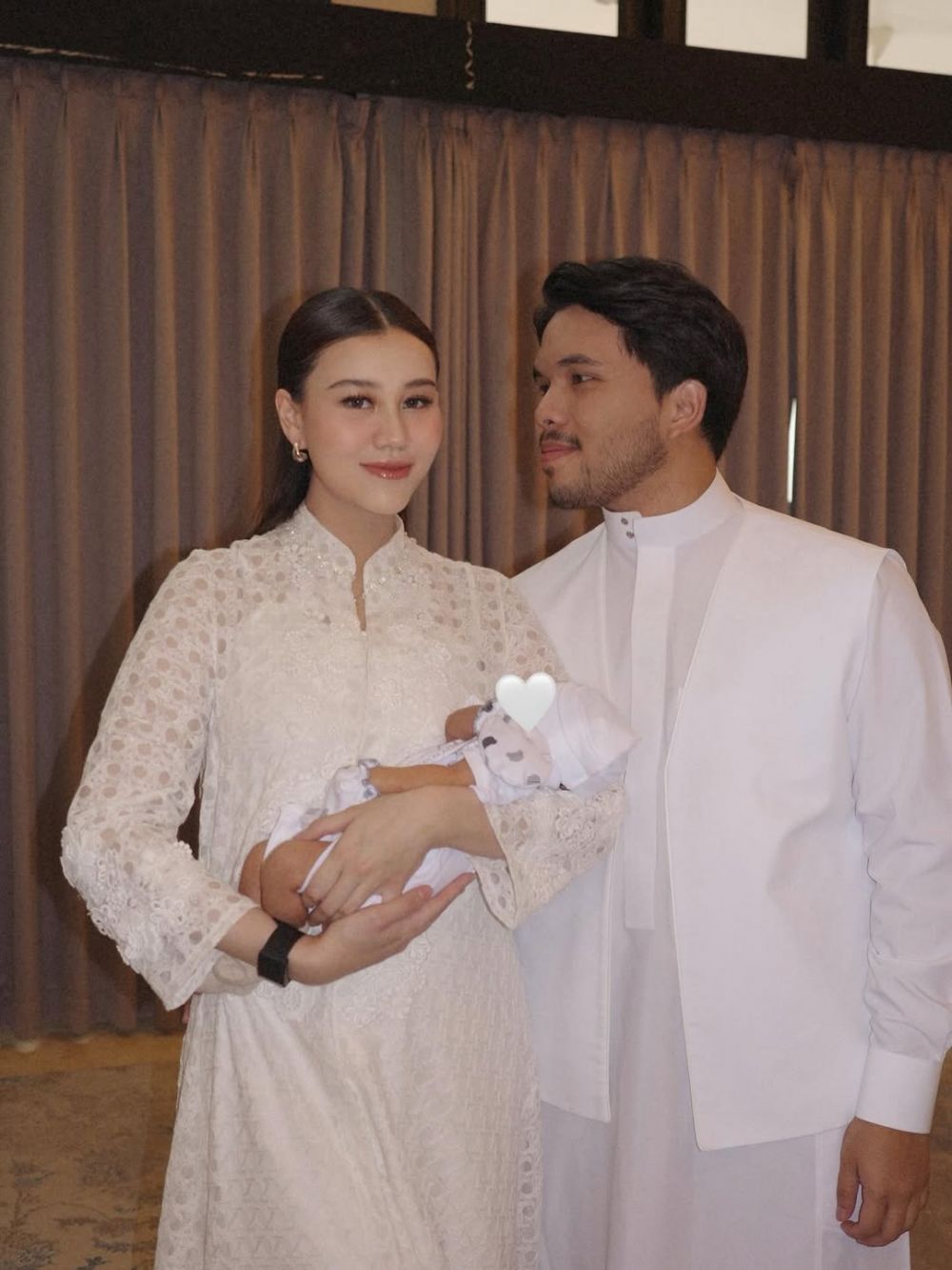 9 Potret akikah baby Arash anak Aaliyah Massaid dan Thariq Halilintar, digelar sederhana di rumah