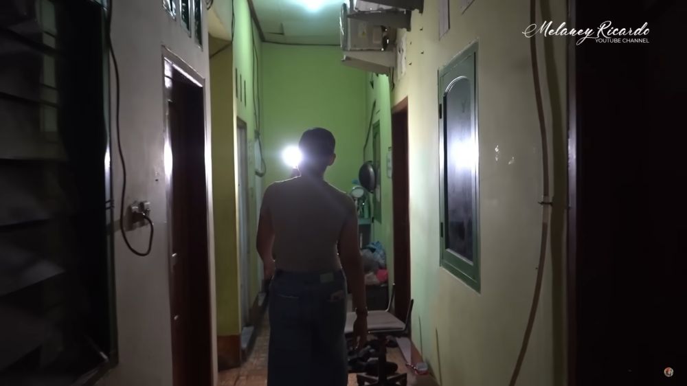 Fahmi Bo pemain Tukang Ojek Pengkolan sakit dan sebatang kara tinggal di kos sepetak, ini 7 potretnya