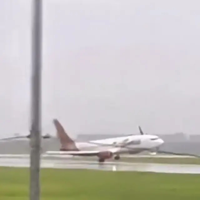 Analisis sains penyebab pesawat Batik Air mendarat miring, hujan dan angin kencang jadi faktor utama