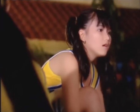 Pernah jadi figuran di sinetron Malin Kundang, 11 potret lawas Ayu Ting Ting saat remaja buat pangling