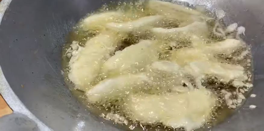 Tips bikin pisang goreng madu enak dan garing, nggak nyerap minyak