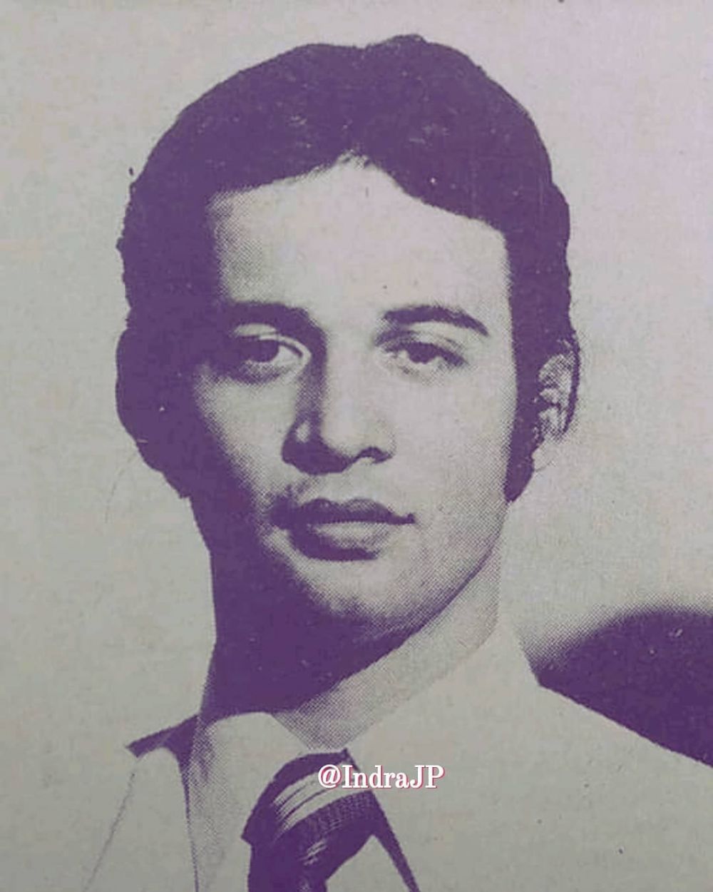 Masa mudanya ganteng buat kesengsem, 11 potret lawas model iklan minyak rambut juga aktor antagonis
