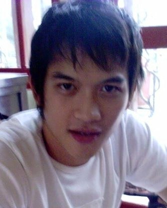 Awal karier kerap tampil di cover majalah, intip 11 potret ganteng Rezky Aditya saat muda