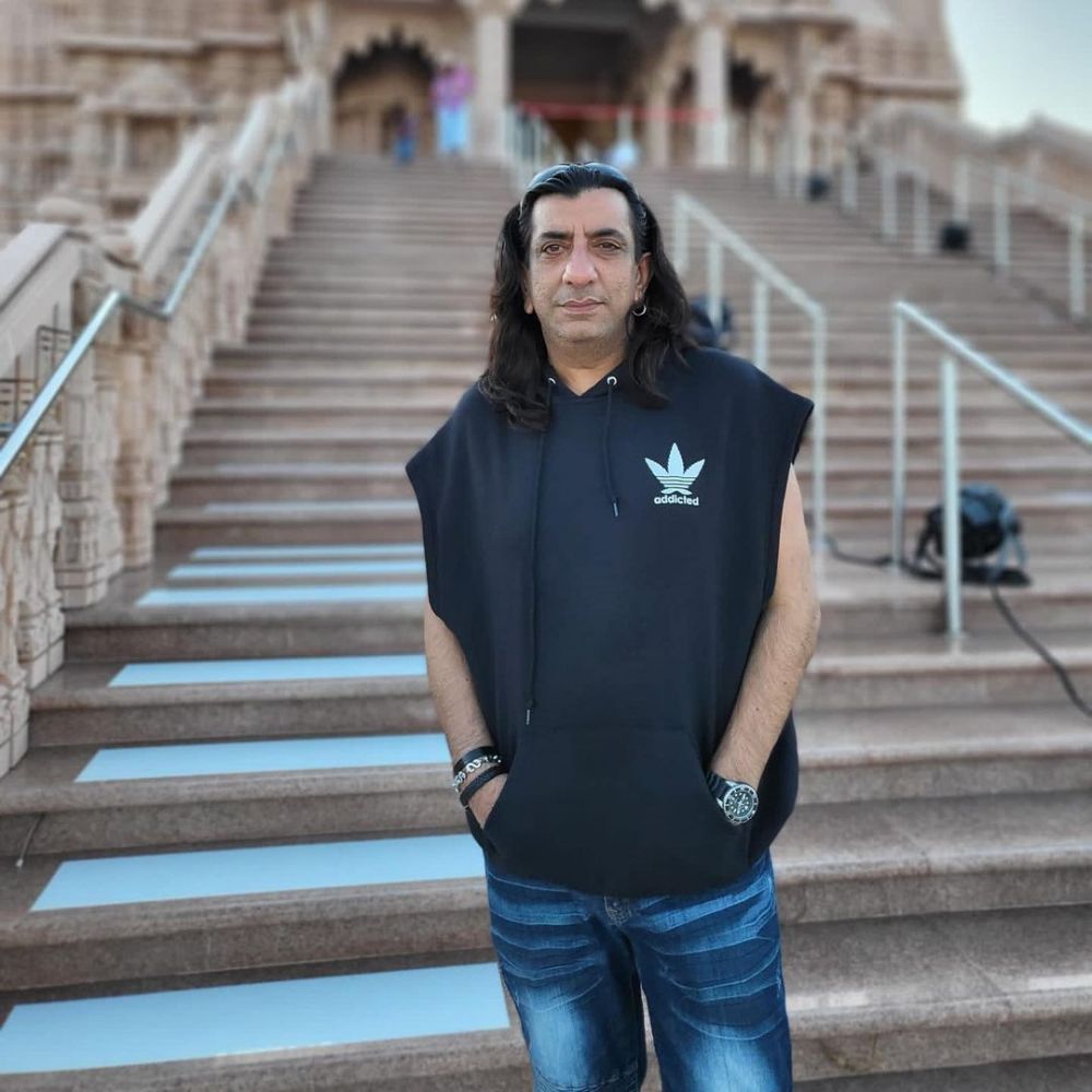 Tak banyak yang tahu, sepupu Sarah Si Doel Anak Sekolahan pernah dideportasi, ini 13 potret terbarunya