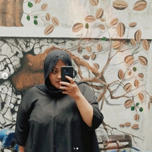 Kian kalem mantap berhijab, intip 11 potret terbaru istri Kang Komar Preman Pensiun ini manglingi