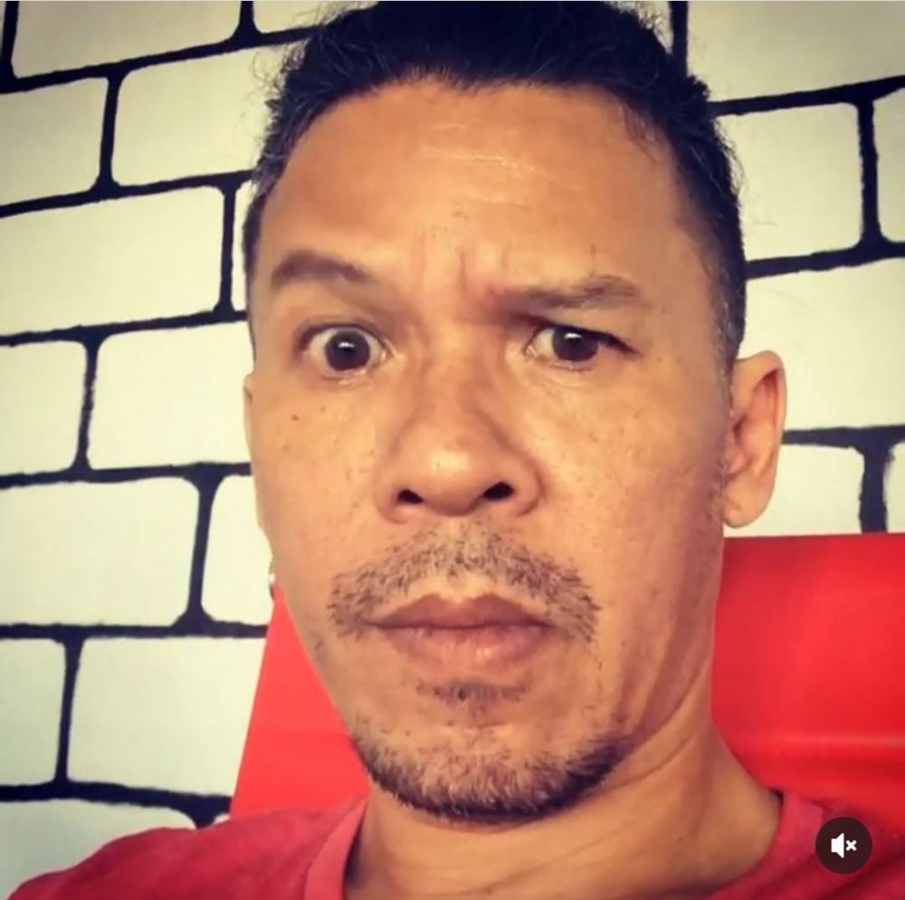 Aktor kawakan era 90-an ini kini terjun di dunia Pantomim, begini 11 potret terbarunya