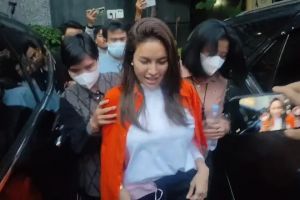 Nikita Mirzani sindir BPOM dan minta Prabowo membubarkannya, serukan mafia skincare harus diusut