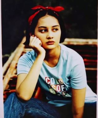 10 Seleb ini punya tante yang dulunya artis top, ini potret masa mudanya yang bikin nostalgia