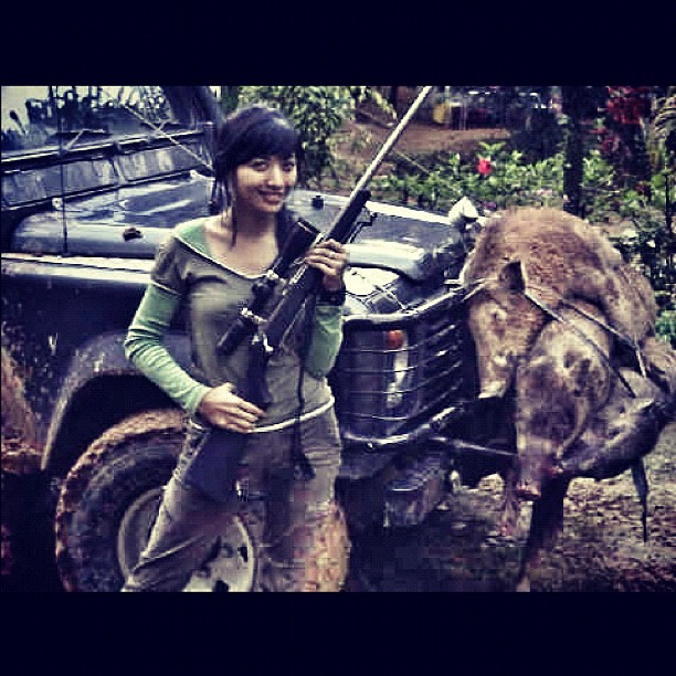 Dulu langganan peran antagonis kini jadi komedian, 11 potret lawas Hesti Purwadinata ini manglingi