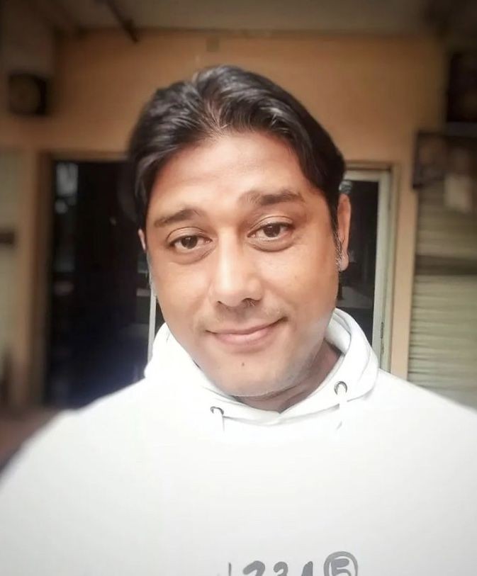 Tetap macho di usia 55 tahun, intip 11 potret terbaru pemeran Prabu Angling Dharma