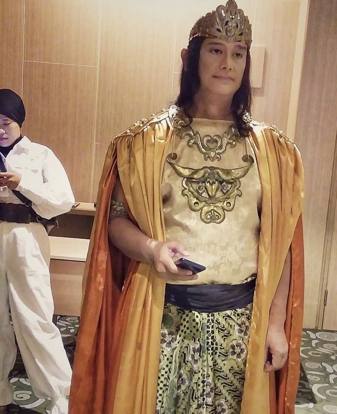 Tetap macho di usia 55 tahun, intip 11 potret terbaru pemeran Prabu Angling Dharma