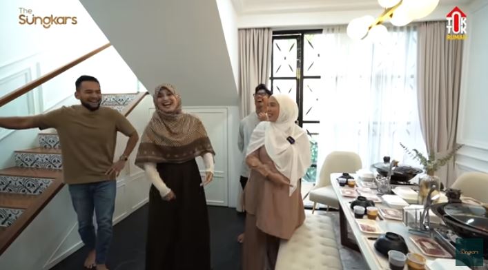 Ada di ruang bawah tanah, begini 6 cara Fitri Tropica menata dapur bersih dengan mini market