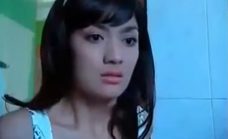Dulu jadi ratu serial kolosal era 2000-an, begini 9 potret lawas cantik Imel Putri Cahyati