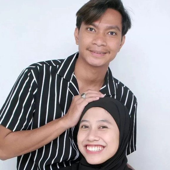 9 Potret momen akad nikah Megawati Hangestri dan Dio Novandra, mas kawin sederhana jadi sorotan